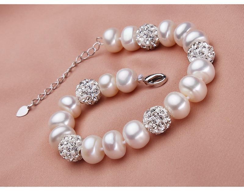Beautiful freshwater pearl bracelet