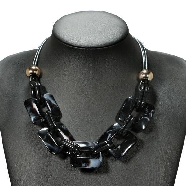 Bohemian square necklace black Trendystrike