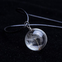 Load image into Gallery viewer, Dandelion necklace
