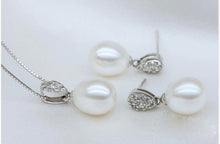 Load image into Gallery viewer, Luxury pearl jewellery set

