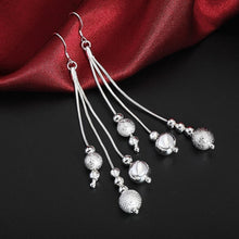 Load image into Gallery viewer, Silver bead drop earrings Trendystrike
